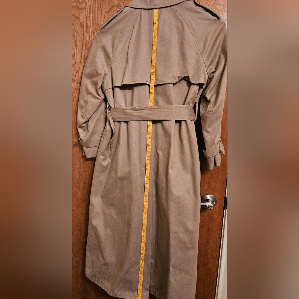 EUC Vintage Ladies' London Fog Trench Coat with Zip-out Lining Size 8 - Picture 16 of 16